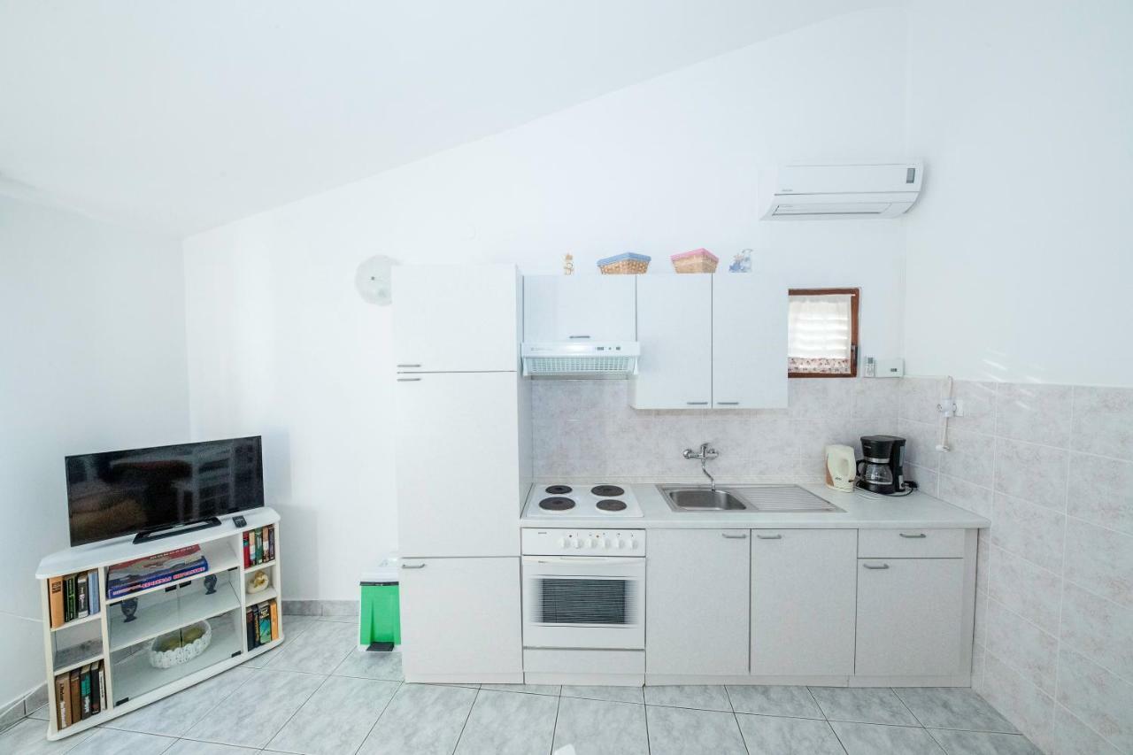 Apartmani Sanjin Tariba Supetarska Draga Exterior photo